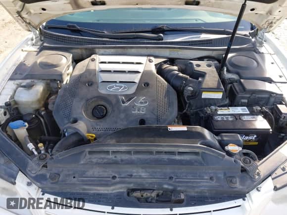 2006 Hyundai Azera SE with VIN KMHFC46F36A120653, listed as a IAAI auction lot 41729959 with 133,083 mi miles and . Bid and sale history available at DreamBid. Image 10.