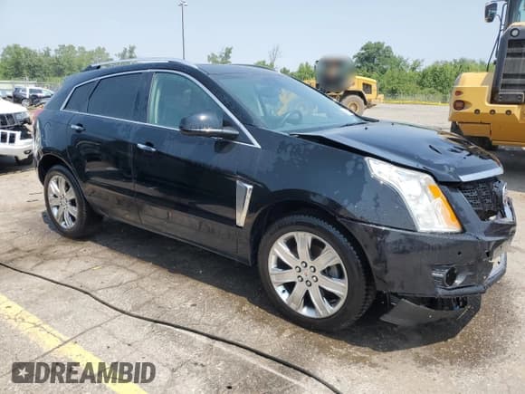 ✅ 2015 Cadillac SRX Premium Collection • VIN: 3GYFNGE3XFS573121 • Lot: 64599105. Wystawiony na Copart z przebiegiem 105 369 mil. Bezpłatny archiwum sprzedaży aukcyjnych z USA i szczegółowy raport historii pojazdu na DreamBid. Zdjęcie 4.