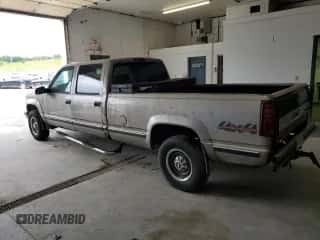 2000 Chevrolet Silverado 3500 с VIN 1GCHK33J2YF423075, выставлен на аукционе Copart как лот 64755545 с пробегом 128 398 миль миль и Чистый • Clean title. История ставок и продаж доступна на DreamBid. Изображение 2.