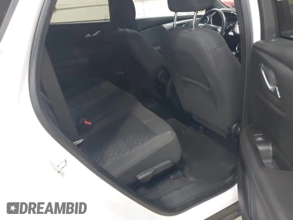 ✅ 2020 Chevrolet Blazer LT • VIN: 3GNKBHRS7LS600752 • Lot: 42927673. Listed on IAAI with 67,885 mi. Free auction sales archive from the USA and detailed vehicle history report at DreamBid. Image 8.