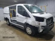 ✅ 2023 Ford Transit Cargo • VIN: 1FTBR1Y82PKB80689 • Lot: 64601645. Wystawiony na Copart z przebiegiem 14 074 mil. Bezpłatny archiwum sprzedaży aukcyjnych z USA i szczegółowy raport historii pojazdu na DreamBid. Zdjęcie 4.