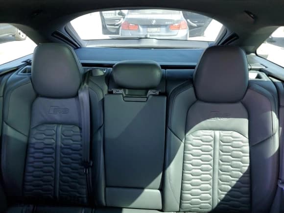 ✅ 2021 Audi RS 6 • VIN: WUA1CBF21MN908467 • Лот: 57352125. Опубликован ранее на Copart с пробегом 24 727 миль. Бесплатный доступ к архиву аукционных продаж из США и подробный отчёт об истории автомобиля на DreamBid. Изображение 10.