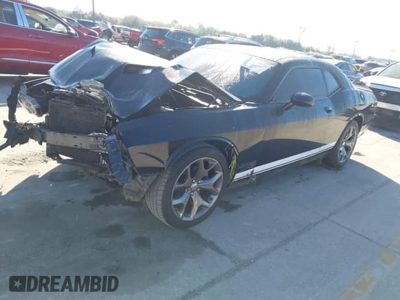 ✅ 2016 Dodge Challenger SXT • VIN: 2C3CDZAG7GH351905 • Lot: 41470978. Wystawiony na IAAI z przebiegiem 88 432 mil. Bezpłatny archiwum sprzedaży aukcyjnych z USA i szczegółowy raport historii pojazdu na DreamBid. Zdjęcie 18.