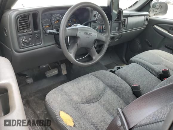 ✅ 2004 GMC Sierra 1500 Work Truck • VIN: 1GTEC14V74E401529 • Lot: 59391565. Listed on Copart with 185,396 mi. Free auction sales archive from the USA and detailed vehicle history report at DreamBid. Image 8.