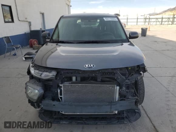 ✅ 2020 Kia Soul S • VIN: KNDJ23AU7L7717038 • Lot: 82779305. Listed on Copart with 36,459 mi. Free auction sales archive from the USA and detailed vehicle history report at DreamBid. Image 5.