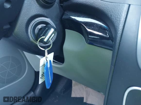 ✅ 2015 Kia Sorento LX • VIN: 5XYKTCA66FG593774 • Lot: 43697309. Listed on IAAI with 68,465 mi. Free auction sales archive from the USA and detailed vehicle history report at DreamBid. Image 11.