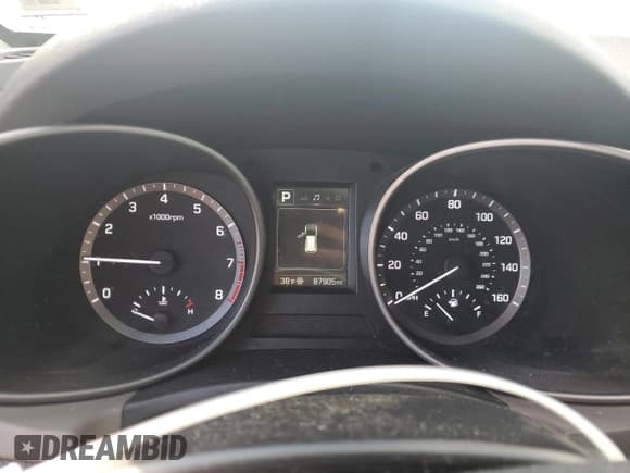 ✅ 2017 Hyundai Santa Fe 2.4L • VIN: 5XYZTDLB8HG438824 • Lot: 93089465. Listed on Copart with 87,905 mi. Free auction sales archive from the USA and detailed vehicle history report at DreamBid. Image 9.