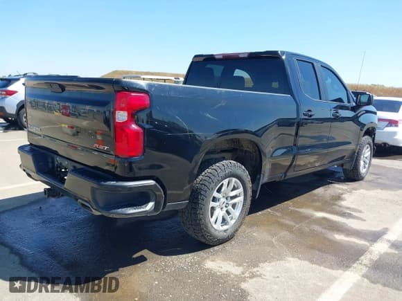 ✅ 2019 Chevrolet Silverado 1500 RST • VIN: 1GCRYEED9KZ245189 • Lot: 42193478. Wystawiony na IAAI z przebiegiem 90 974 mil. Bezpłatny archiwum sprzedaży aukcyjnych z USA i szczegółowy raport historii pojazdu na DreamBid. Zdjęcie 4.