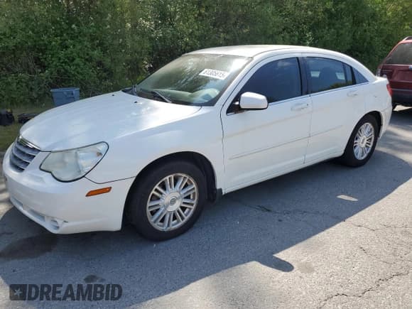 ✅ 2009 Chrysler Sebring LX • VIN: 1C3LC46BX9N554252 • Лот: 61305615. Опубликован ранее на Copart с пробегом 103 788 миль. Бесплатный доступ к архиву аукционных продаж из США и подробный отчёт об истории автомобиля на DreamBid. Изображение 1.