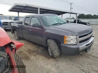 ✅ 2011 Chevrolet Silverado 1500 LS • VIN: 1GCRKREA1BZ325505 • Lot: 70186444. Listed on Copart with 210,684 mi. Free auction sales archive from the USA and detailed vehicle history report at DreamBid. Image 4.