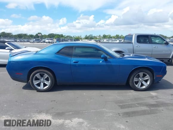 ✅ 2020 Dodge Challenger SXT • VIN: 2C3CDZAG4LH206315 • Lot: 43418268. Listed on IAAI with 106,135 mi. Free auction sales archive from the USA and detailed vehicle history report at DreamBid. Image 13.