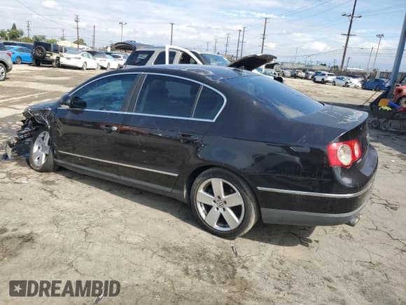 ✅ 2009 Volkswagen Passat Komfort • VIN: WVWJK93C69P038992 • Lot: 81483695. Listed on Copart with 143,852 mi. Free auction sales archive from the USA and detailed vehicle history report at DreamBid. Image 2.