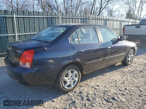 2004 Hyundai Elantra GLS с VIN KMHDN46D24U896431, выставлен на аукционе Copart как лот 84545294 с пробегом 105 677 миль миль и Списание • Salvage title. История ставок и продаж доступна на DreamBid. Изображение 3.