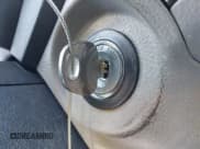 ✅ 2009 Hyundai Santa Fe Limited • VIN: 5NMSH73E19H255111 • Lot: 43827238. Listed on IAAI with 155,159 mi. Free auction sales archive from the USA and detailed vehicle history report at DreamBid. Image 11.