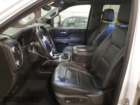 ✅ 2020 GMC Sierra 3500HD Denali • VIN: 1GT49WEY6LF309367 • Lot: 89879975. Wystawiony na Copart z przebiegiem 90 552 mil. Bezpłatny archiwum sprzedaży aukcyjnych z USA i szczegółowy raport historii pojazdu na DreamBid. Zdjęcie 7.