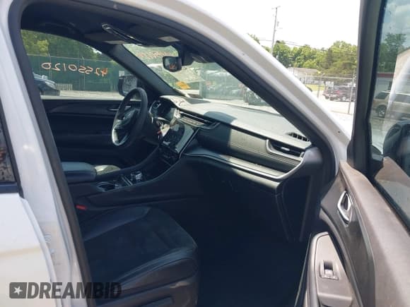 ✅ 2024 Jeep Grand Cherokee Altitude • VIN: 1C4RJKAG4R8593758 • Lot: 42550120. Listed on IAAI with 26,507 mi. Free auction sales archive from the USA and detailed vehicle history report at DreamBid. Image 5.