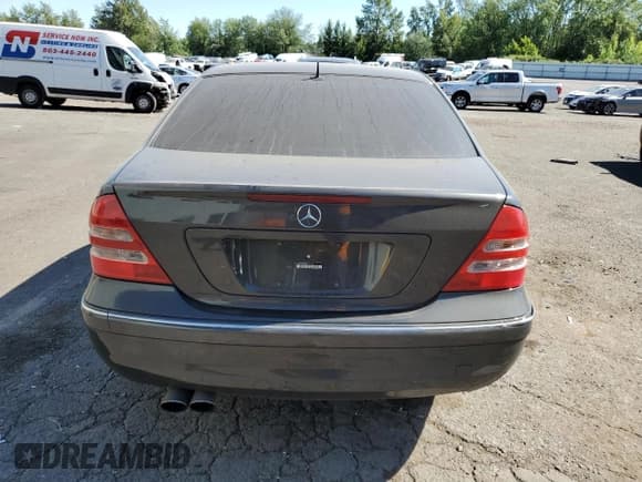 ✅ 2002 Mercedes-Benz C AMG • VIN: WDBRF65J92F226403 • Lot: 64702235. Wystawiony na Copart z przebiegiem 107 006 mil. Bezpłatny archiwum sprzedaży aukcyjnych z USA i szczegółowy raport historii pojazdu na DreamBid. Zdjęcie 6.