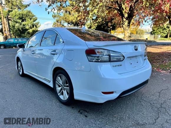 ✅ 2010 Lexus HS 250h • VIN: JTHBB1BA0A2007484 • Lot: 77915444. Listed on Copart with 141,668 mi. Free auction sales archive from the USA and detailed vehicle history report at DreamBid. Image 3.