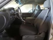 ✅ 2009 Chevrolet Silverado 1500 • VIN: 2GCEC23J491141524 • Lot: 68752334. Wystawiony na Copart z przebiegiem 123 223 mil. Bezpłatny archiwum sprzedaży aukcyjnych z USA i szczegółowy raport historii pojazdu na DreamBid. Zdjęcie 7.