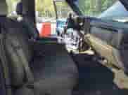 2002 Chevrolet Silverado 1500 LS z VIN 1GCEK14V32Z108462, wystawiony jako IAAI lot #42393465 z przebiegiem Nie podano mil oraz . Historia ofert i sprzedaży dostępna na DreamBid. Obrazek 5.