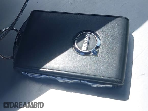 ✅ 2018 Volvo S90 Momentum • VIN: LVY982AK4JP039154 • Lot: 43056711. Wystawiony na IAAI z przebiegiem 82 645 mil. Bezpłatny archiwum sprzedaży aukcyjnych z USA i szczegółowy raport historii pojazdu na DreamBid. Zdjęcie 11.