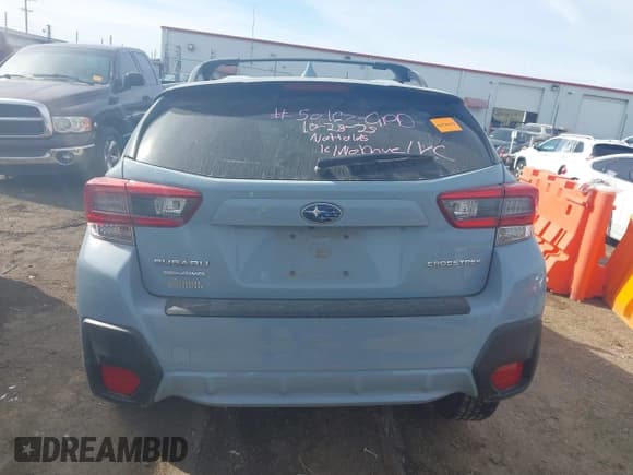 ✅ 2023 Subaru Crosstrek Premium • VIN: JF2GTAPC5PH311772 • Lot: 43592178. Wystawiony na IAAI z przebiegiem 30 232 mil. Bezpłatny archiwum sprzedaży aukcyjnych z USA i szczegółowy raport historii pojazdu na DreamBid. Zdjęcie 17.