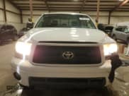 ✅ 2012 Toyota Tundra • VIN: 5TFUY5F17CX270507 • Lot: 93013475. Wystawiony na Copart z przebiegiem 303 836 mil. Bezpłatny archiwum sprzedaży aukcyjnych z USA i szczegółowy raport historii pojazdu na DreamBid. Zdjęcie 5.