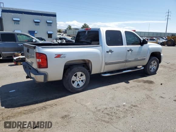 ✅ 2011 Chevrolet Silverado 1500 LT • VIN: 3GCPKSE32BG265654 • Lot: 68058614. Listed on Copart with 152,593 mi. Free auction sales archive from the USA and detailed vehicle history report at DreamBid. Image 3.