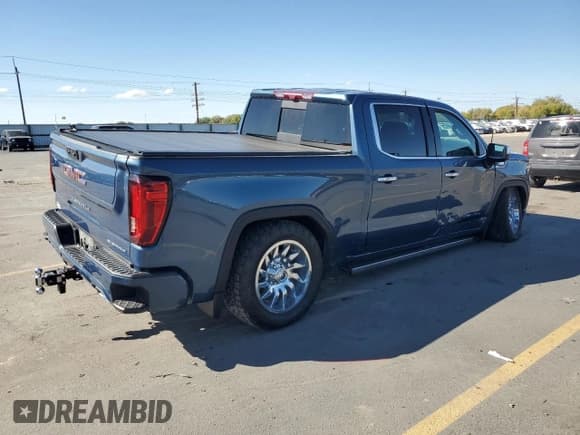 ✅ 2024 GMC Sierra 1500 Denali • VIN: 1GTUUGE81RZ311930 • Лот: 82401105. Опубликован ранее на Copart с пробегом 20 922 миль. Бесплатный доступ к архиву аукционных продаж из США и подробный отчёт об истории автомобиля на DreamBid. Изображение 3.