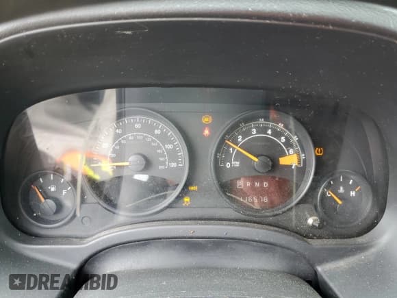 ✅ 2016 Jeep Compass Sport • VIN: 1C4NJDBB3GD586575 • Lot: 81213505. Wystawiony na Copart z przebiegiem 116 576 mil. Bezpłatny archiwum sprzedaży aukcyjnych z USA i szczegółowy raport historii pojazdu na DreamBid. Zdjęcie 9.