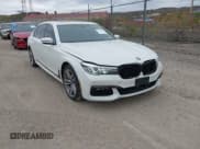 ✅ 2019 BMW 7 Series 740i xDrive • VIN: WBA7E4C56KGV28504 • Lot: 43549814. Wystawiony na IAAI z przebiegiem 127 615 mil. Bezpłatny archiwum sprzedaży aukcyjnych z USA i szczegółowy raport historii pojazdu na DreamBid. Zdjęcie 1.