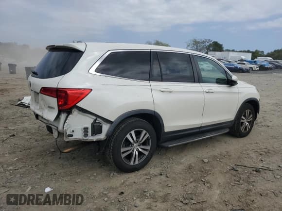 ✅ 2017 Honda Pilot EX-L • VIN: 5FNYF6H77HB031118 • Lot: 81370035. Listed on Copart with 166,144 mi. Free auction sales archive from the USA and detailed vehicle history report at DreamBid. Image 3.