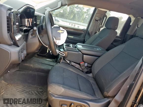 ✅ 2024 Chevrolet Silverado 2500HD LT • VIN: 1GC5YNE78RF135285 • Lot: 68760615. Listed on Copart with 66,721 mi. Free auction sales archive from the USA and detailed vehicle history report at DreamBid. Image 7.