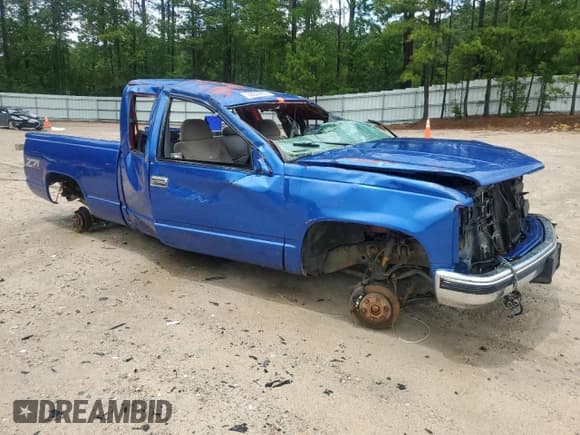 ✅ 1998 GMC Sierra 1500 • VIN: 1GTEK19R7WR506050 • Лот: 60539235. Опубликован ранее на Copart с пробегом Не указан. Бесплатный доступ к архиву аукционных продаж из США и подробный отчёт об истории автомобиля на DreamBid. Изображение 4.