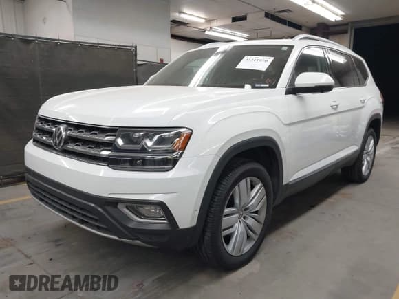 ✅ 2018 Volkswagen Atlas SEL Premium • VIN: 1V2NR2CA4JC539134 • Lot: 43341070. Wystawiony na IAAI z przebiegiem 94 775 mil. Bezpłatny archiwum sprzedaży aukcyjnych z USA i szczegółowy raport historii pojazdu na DreamBid. Zdjęcie 17.