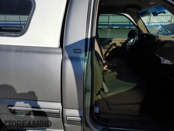 ✅ 1999 Chevrolet Silverado 1500 • VIN: 1GCEC14W2XZ119496 • Лот: 83118934. Опубликован ранее на Copart с пробегом Не указан. Бесплатный доступ к архиву аукционных продаж из США и подробный отчёт об истории автомобиля на DreamBid. Изображение 11.