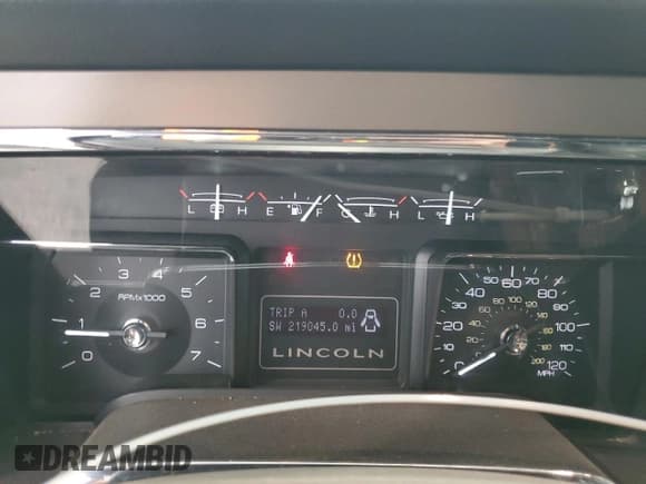 ✅ 2011 Lincoln Navigator • VIN: 5LMJJ3J55BEJ09274 • Lot: 87369505. Listed on Copart with 219,045 mi. Free auction sales archive from the USA and detailed vehicle history report at DreamBid. Image 9.