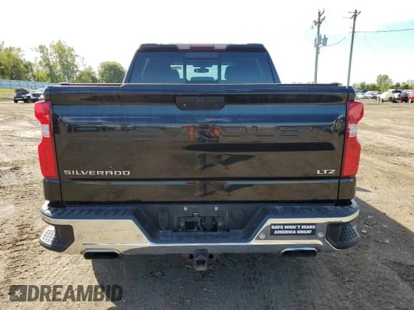 ✅ 2019 Chevrolet Silverado 1500 LTZ • VIN: 1GCUYGEL3KZ115244 • Lot: 73290634. Wystawiony na Copart z przebiegiem 95 199 mil. Bezpłatny archiwum sprzedaży aukcyjnych z USA i szczegółowy raport historii pojazdu na DreamBid. Zdjęcie 6.