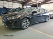✅ 2019 Hyundai Sonata • VIN: KMHE14L27KA093986 • Лот: 66001475. Опубликован ранее на Copart с пробегом 132 602 миль. Бесплатный доступ к архиву аукционных продаж из США и подробный отчёт об истории автомобиля на DreamBid. Изображение 1.