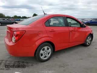 2014 Chevrolet Sonic LS с VIN 1G1JB5SH5E4161144, выставлен на аукционе Copart как лот 69678114 с пробегом 152 052 миль миль и Списание • Salvage title. История ставок и продаж доступна на DreamBid. Изображение 3.
