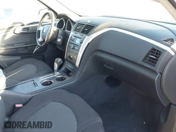 2011 Chevrolet Traverse 1LT z VIN 1GNKVGED8BJ262299, wystawiony jako IAAI lot #43617705 z przebiegiem 150 110 mil mil oraz . Historia ofert i sprzedaży dostępna na DreamBid. Obrazek 5.