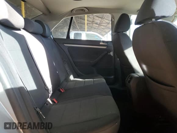 ✅ 2010 Volkswagen Jetta S • VIN: 3VWJZ7AJ4AM003490 • Lot: 91702905. Listed on Copart with 169,321 mi. Free auction sales archive from the USA and detailed vehicle history report at DreamBid. Image 10.