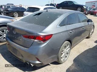 ✅ 2018 Hyundai Sonata SE • VIN: 5NPE24AF7JH643296 • Lot: 42887042. Listed on IAAI with 195,120 mi. Free auction sales archive from the USA and detailed vehicle history report at DreamBid. Image 4.