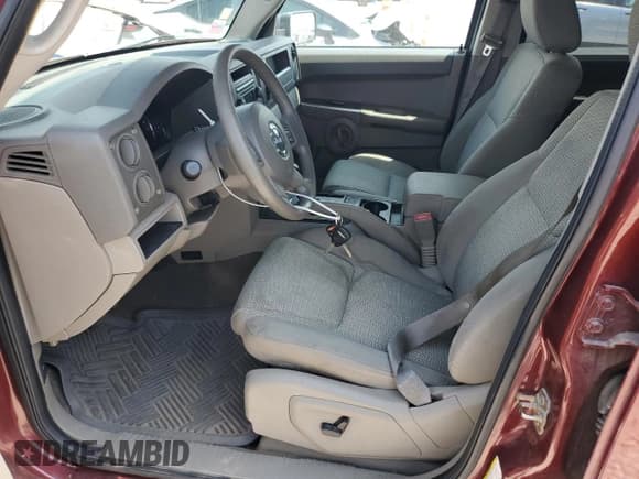 ✅ 2006 Jeep Commander • VIN: 1J8HH48K66C369227 • Lot: 53723565. Listed on Copart with 193,303 mi. Free auction sales archive from the USA and detailed vehicle history report at DreamBid. Image 7.