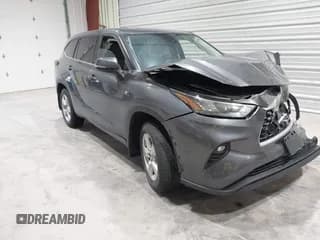 ✅ 2020 Toyota Highlander LE • VIN: 5TDBZRBH3LS038023 • Lot: 41832407. Listed on IAAI with 48,213 mi. Free auction sales archive from the USA and detailed vehicle history report at DreamBid. Image 1.