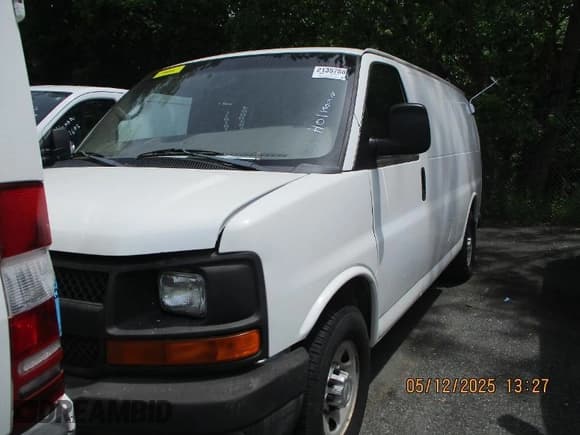 ✅ 2011 Chevrolet Express Cargo • VIN: 1GCWGFCB4B1123531 • Лот: 42302395. Опубликован ранее на IAAI с пробегом 81 603 миль. Бесплатный доступ к архиву аукционных продаж из США и подробный отчёт об истории автомобиля на DreamBid. Изображение 1.