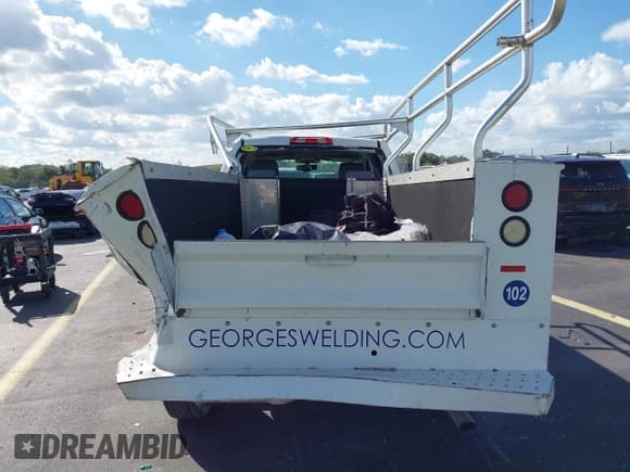 ✅ 2015 Chevrolet Silverado 2500HD Work Truck • VIN: 1GB2CUEGXFZ511799 • Лот: 43329692. Опубликован ранее на IAAI с пробегом 74 004 миль. Бесплатный доступ к архиву аукционных продаж из США и подробный отчёт об истории автомобиля на DreamBid. Изображение 16.