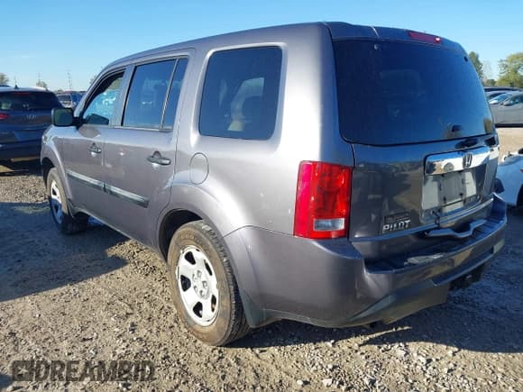 ✅ 2014 Honda Pilot LX • VIN: 5FNYF4H23EB014207 • Lot: 43493316. Listed on IAAI with 251,683 mi. Free auction sales archive from the USA and detailed vehicle history report at DreamBid. Image 3.