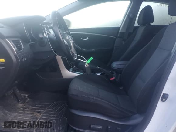 ✅ 2017 Hyundai Elantra • VIN: KMHD35LH2HU371944 • Lot: 80548815. Listed on Copart with 202,965 mi. Free auction sales archive from the USA and detailed vehicle history report at DreamBid. Image 7.