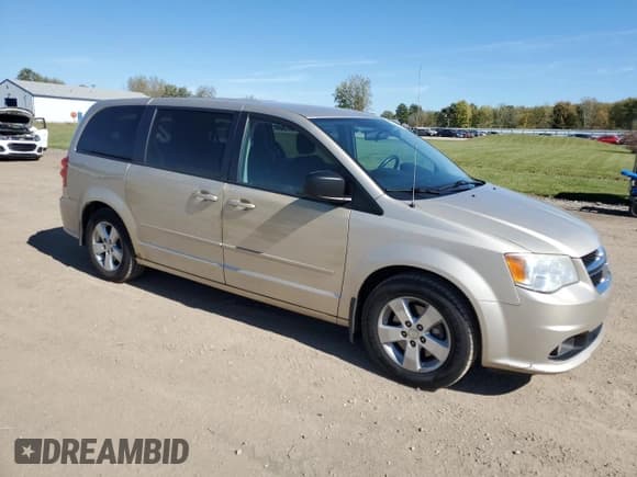 ✅ 2013 Dodge Grand Caravan SE • VIN: 2C4RDGBG9DR567141 • Lot: 82421805. Wystawiony na Copart z przebiegiem 295 982 mil. Bezpłatny archiwum sprzedaży aukcyjnych z USA i szczegółowy raport historii pojazdu na DreamBid. Zdjęcie 4.